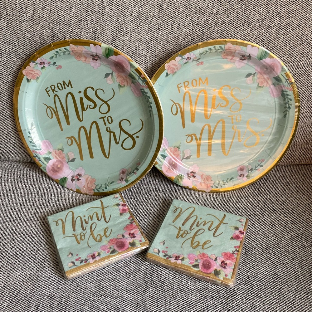 NWT bridal shower - From Miss to Mrs - plates and napkins set